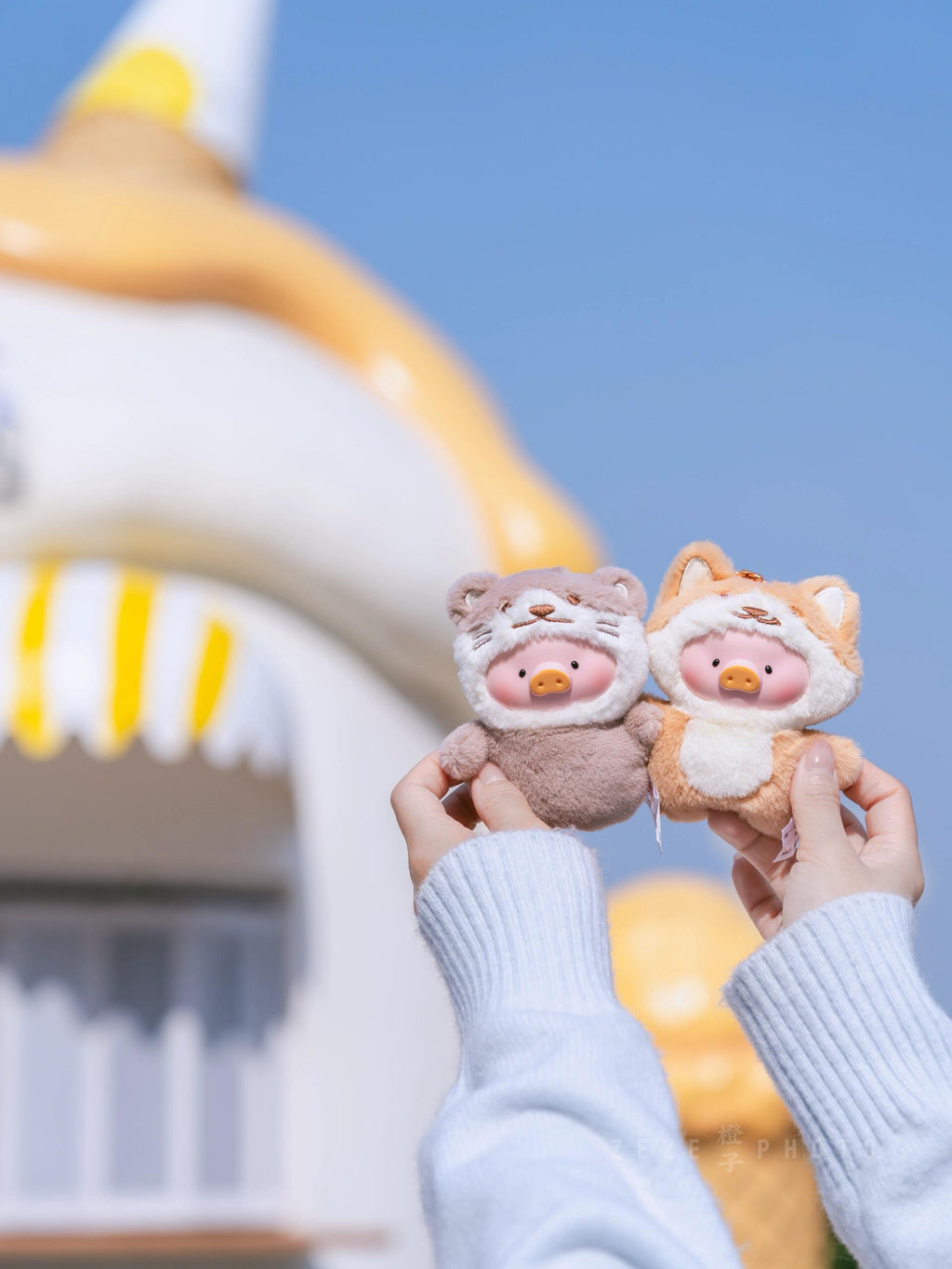 LULU THE PIGGY Animal Party Puppet Show Plush Series Blind Box